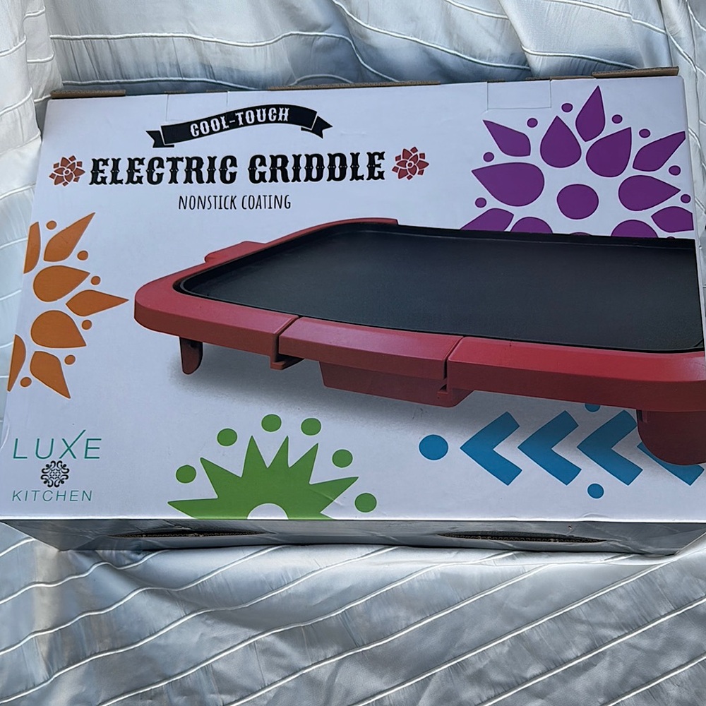 Luxe Kitchen Red Electric Griddle